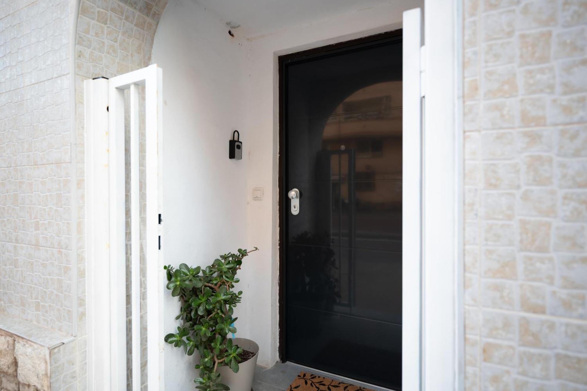 Apartalux Premium Suites Grao de Castellon Exterior foto